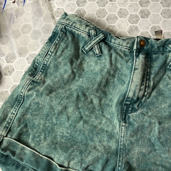 BDG Sz 24 Green High Rise Denim Jean Shorts - Picture 2 of 5
